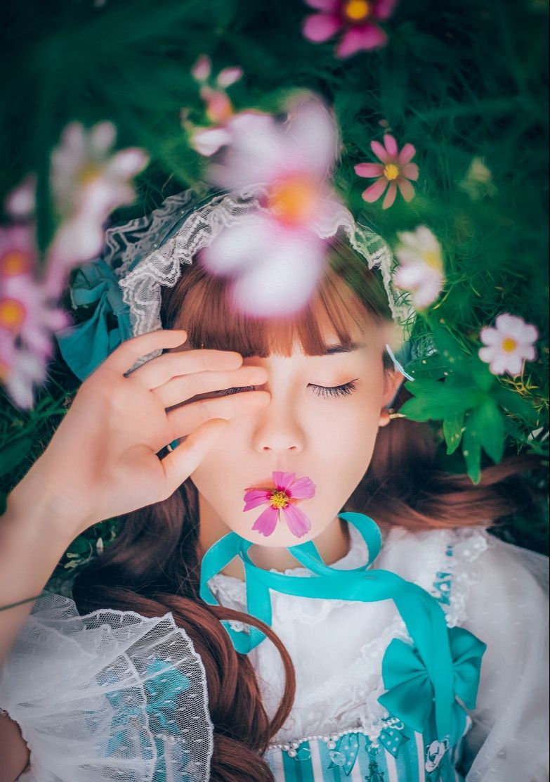 使用Photoshop打造童话风格的少女人物艺术照片调色教程