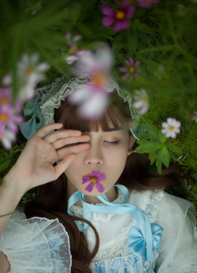 使用Photoshop打造童话风格的少女人物艺术照片调色教程  第2张